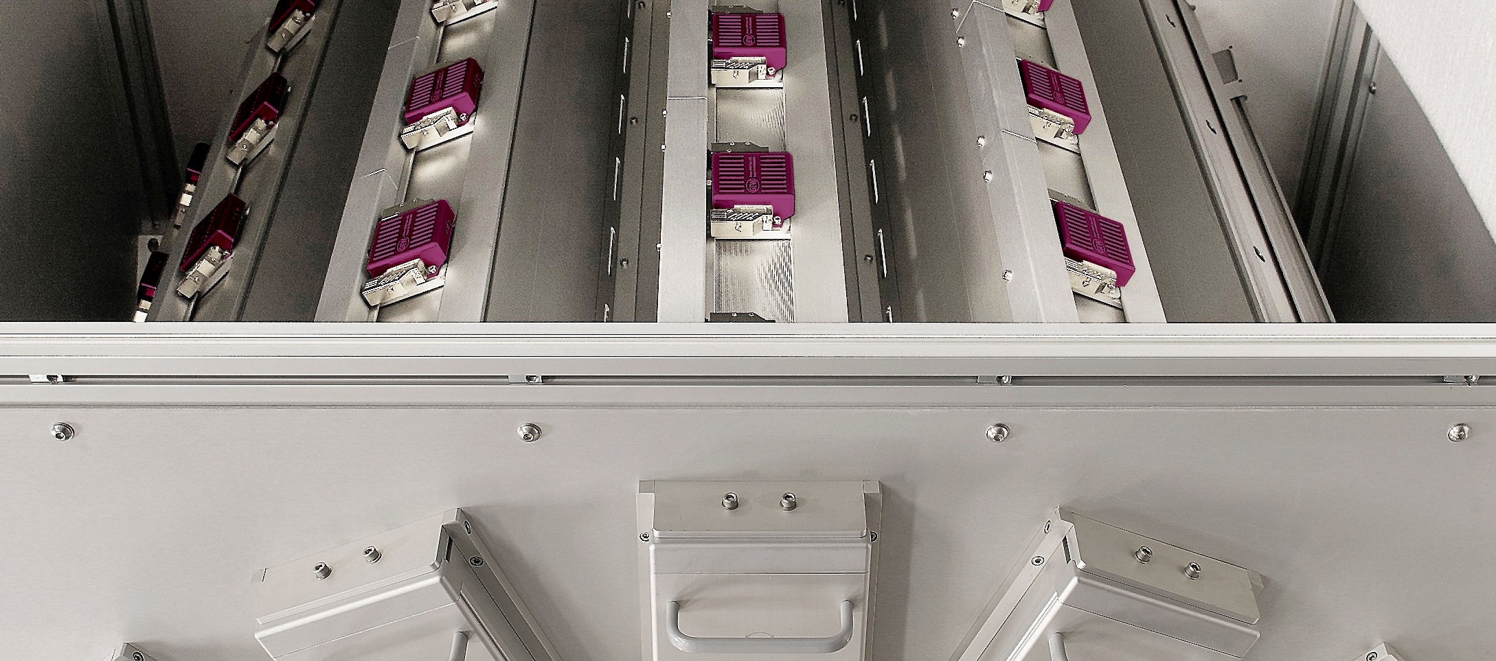 Многоточечные УФ-мониторы GEW, установленные на ламповые головки NUVA2